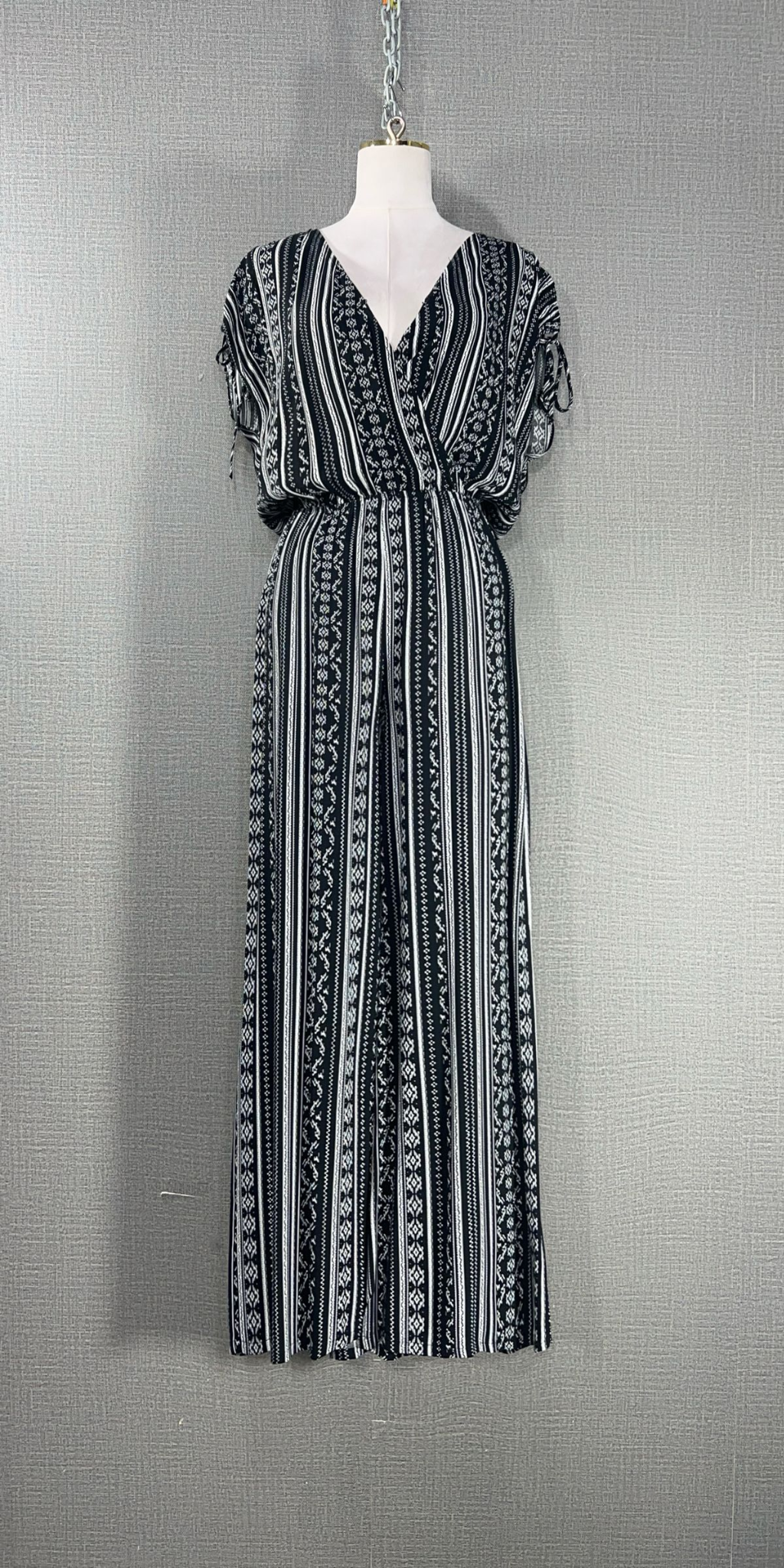 Gaun panjang hitam Monochrome Column